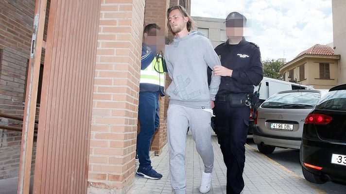 Telediario 1 - Libertad con cargos para los detenidos por presunto amaño del Eldense