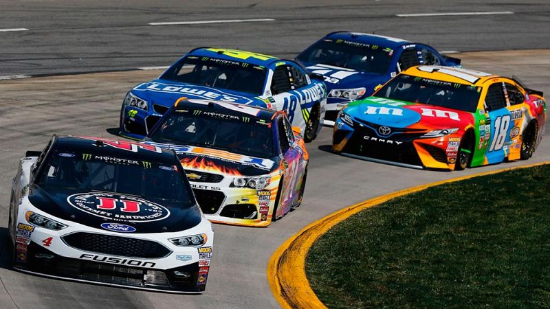 El espectáculo de la NASCAR llega a Cheste | Ver