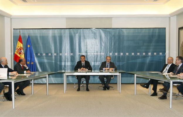  - Zapatero pide más créditos