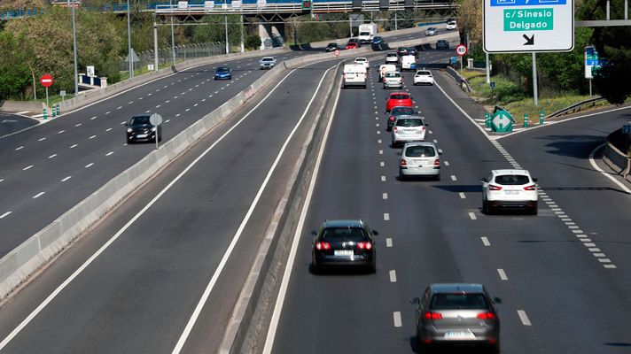 Telediario 1 - Retenciones kilométricas en Valencia y Madrid