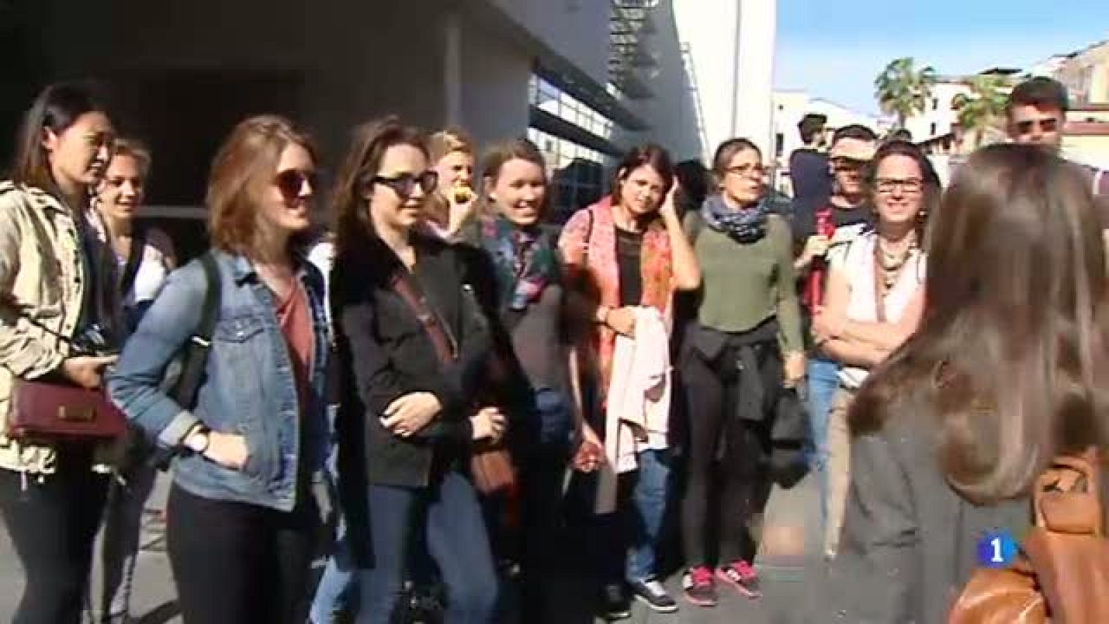 Les visites guiades per conèixer l'art urbà i de carrer de Barcelona