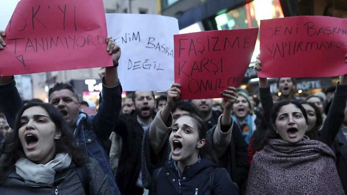 Telediario 1 - Telediario - 8 horas - 18/04/17