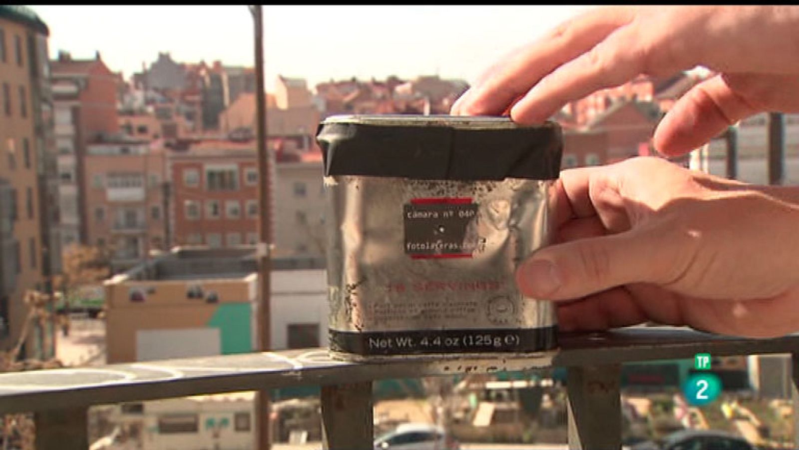 La Aventura del Saber. Lola Barcia y Marinela Forcadell Fotolateras. Fotografía en lata