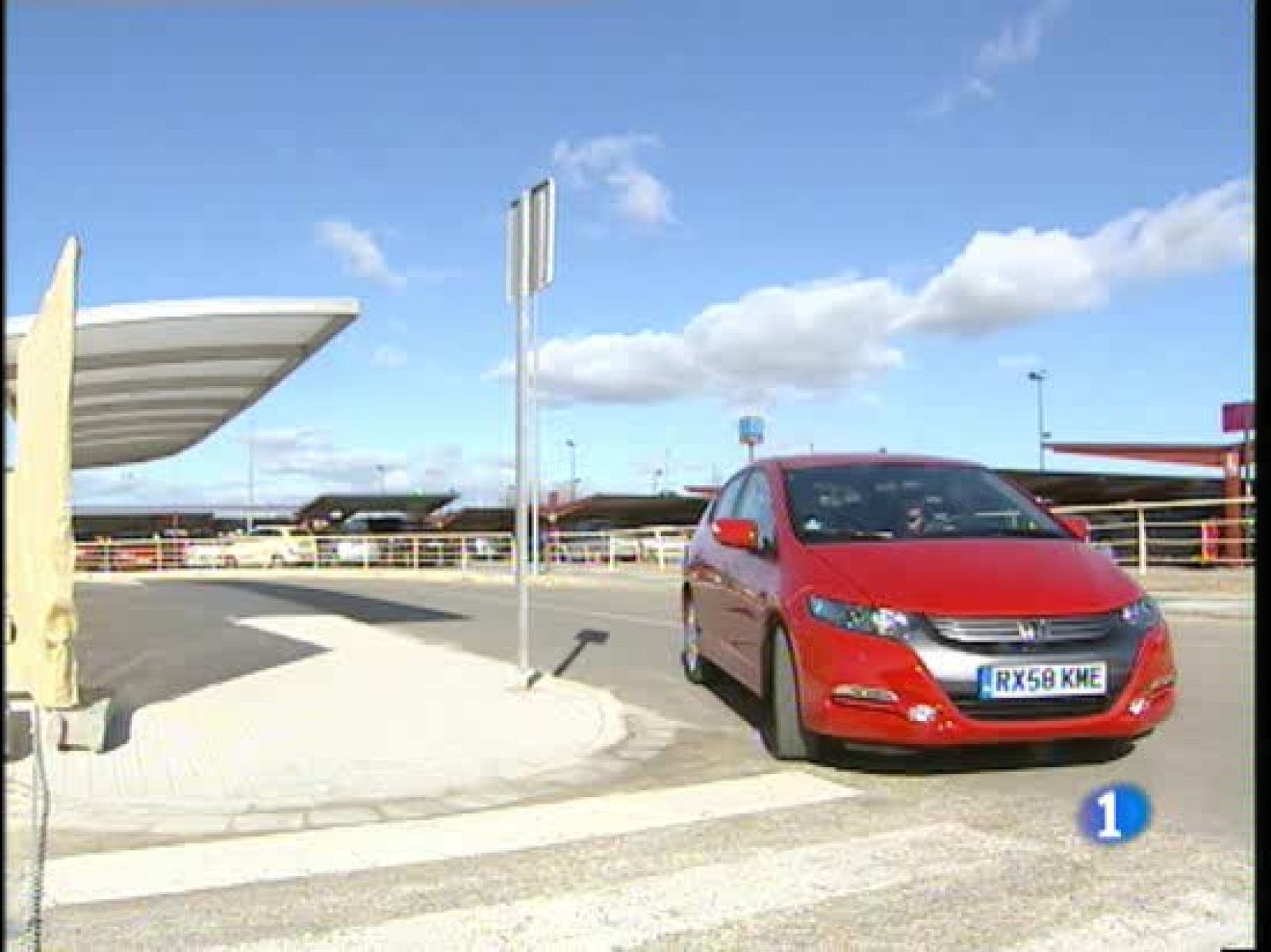 Cada vez se ven por las calles más coches híbridos - Ciencia y tecnología en Rtve.es | Ver