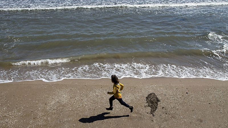 Cielo muy nuboso, nieve en cotas bajas y desplome de las temperaturas
