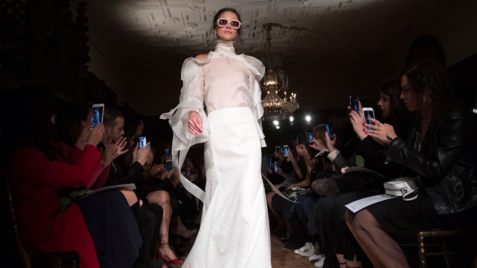 Desfile de Ángel Sánchez en Barcelona | Ver