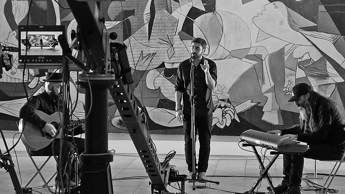 Suena Guernica - Suena Guernica - Rayden, 'Haciéndonos los muertos'