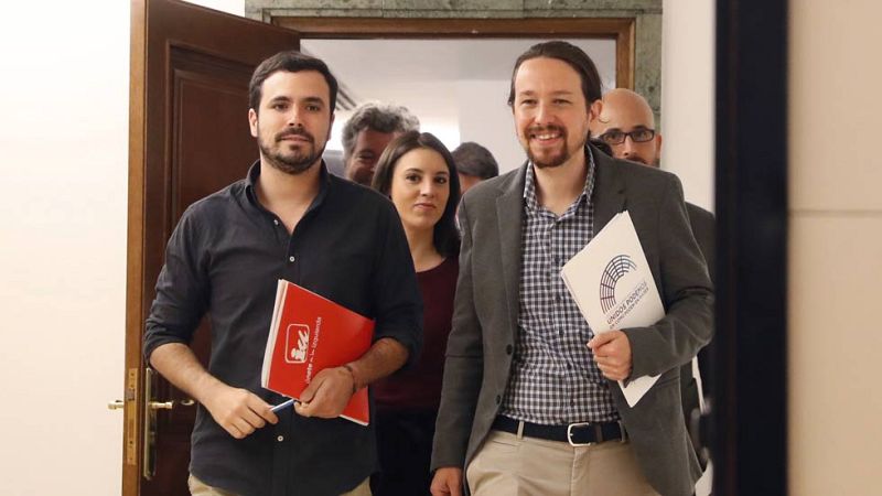 Podemos presentará una moción de censura contra Rajoy e insta al PSOE a apoyarles - Informativo 24h | Ver