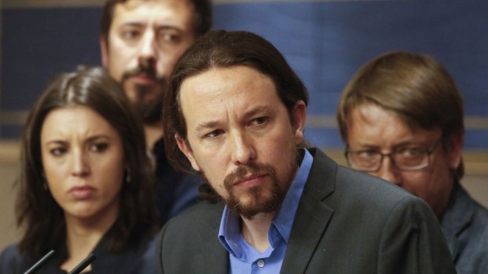 Informativo 24h - Podemos presiona al PSOE con una moción de censura contra Rajoy que los socialistas rechazan apoyar