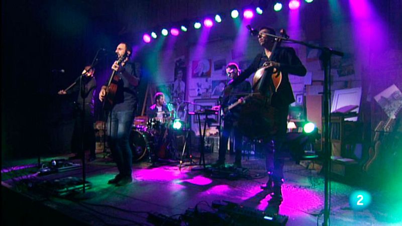 M�sics - Blaumut canta "El primer arbre del bosc"