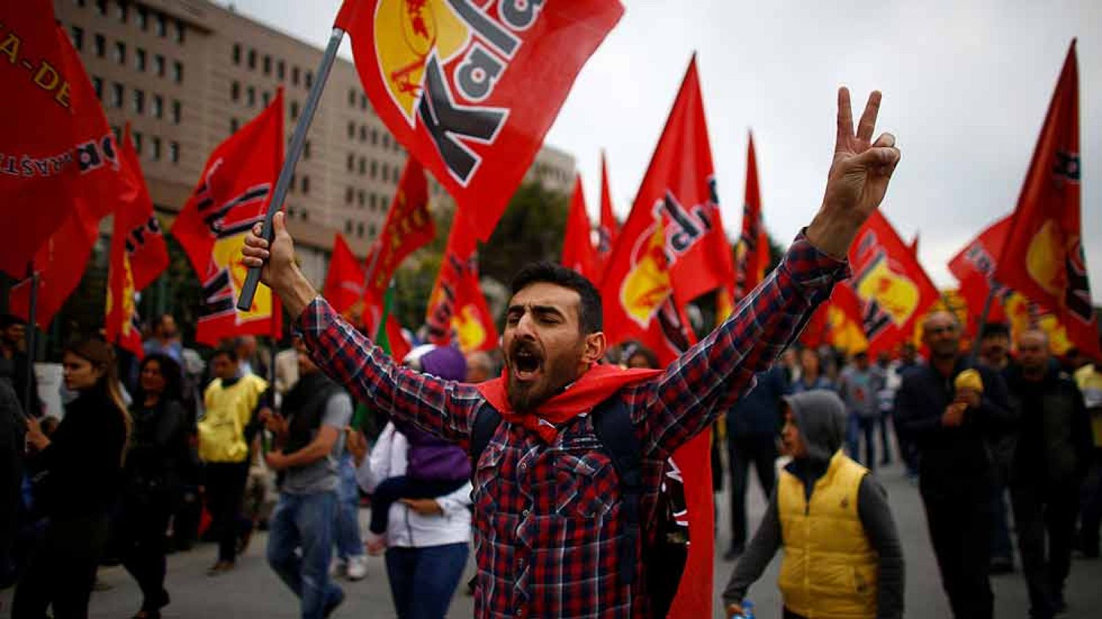 Las principales ciudades del mundo celebran el Día del Trabajo