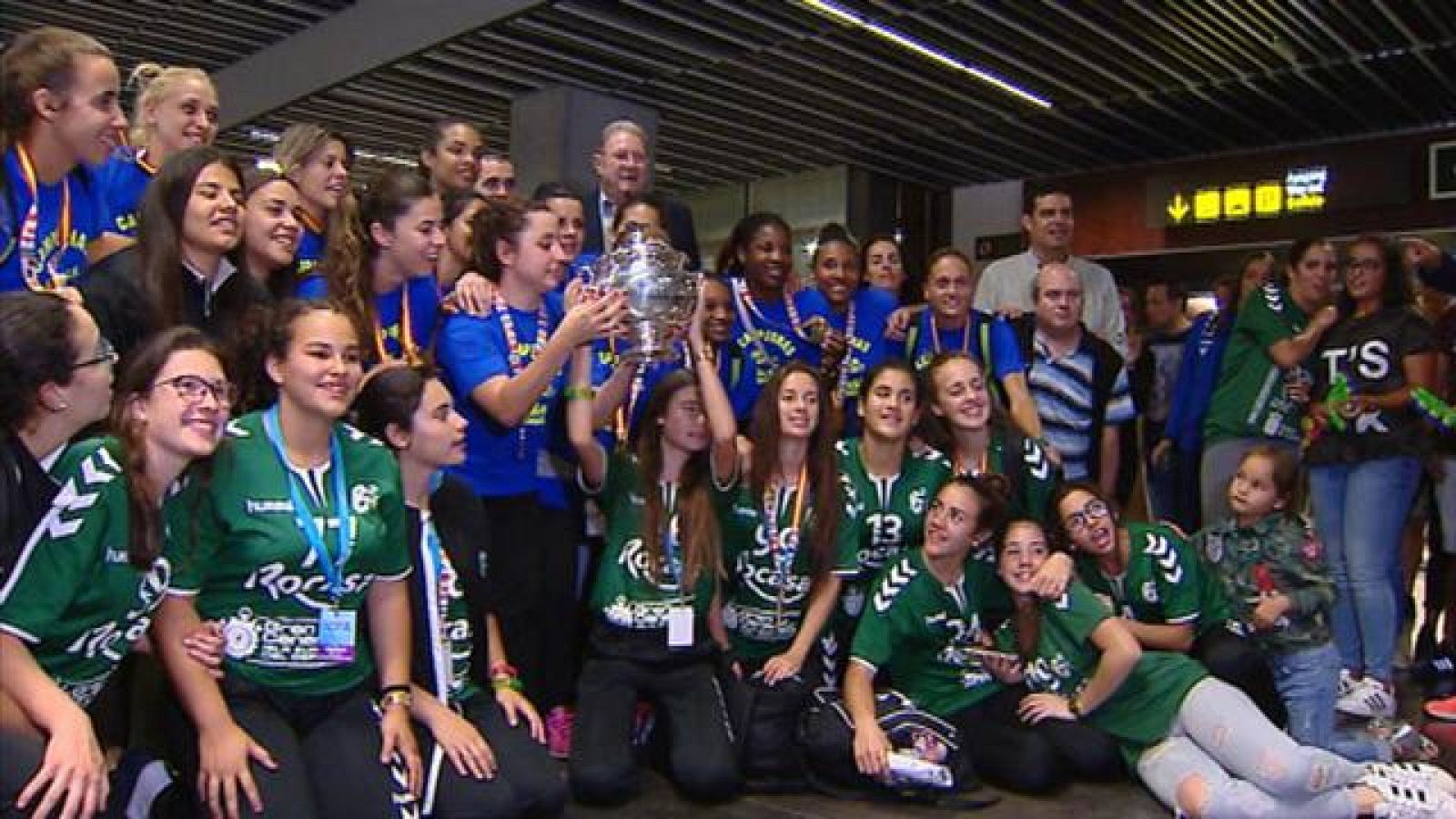 nuevo título para el balonmano femenino canario