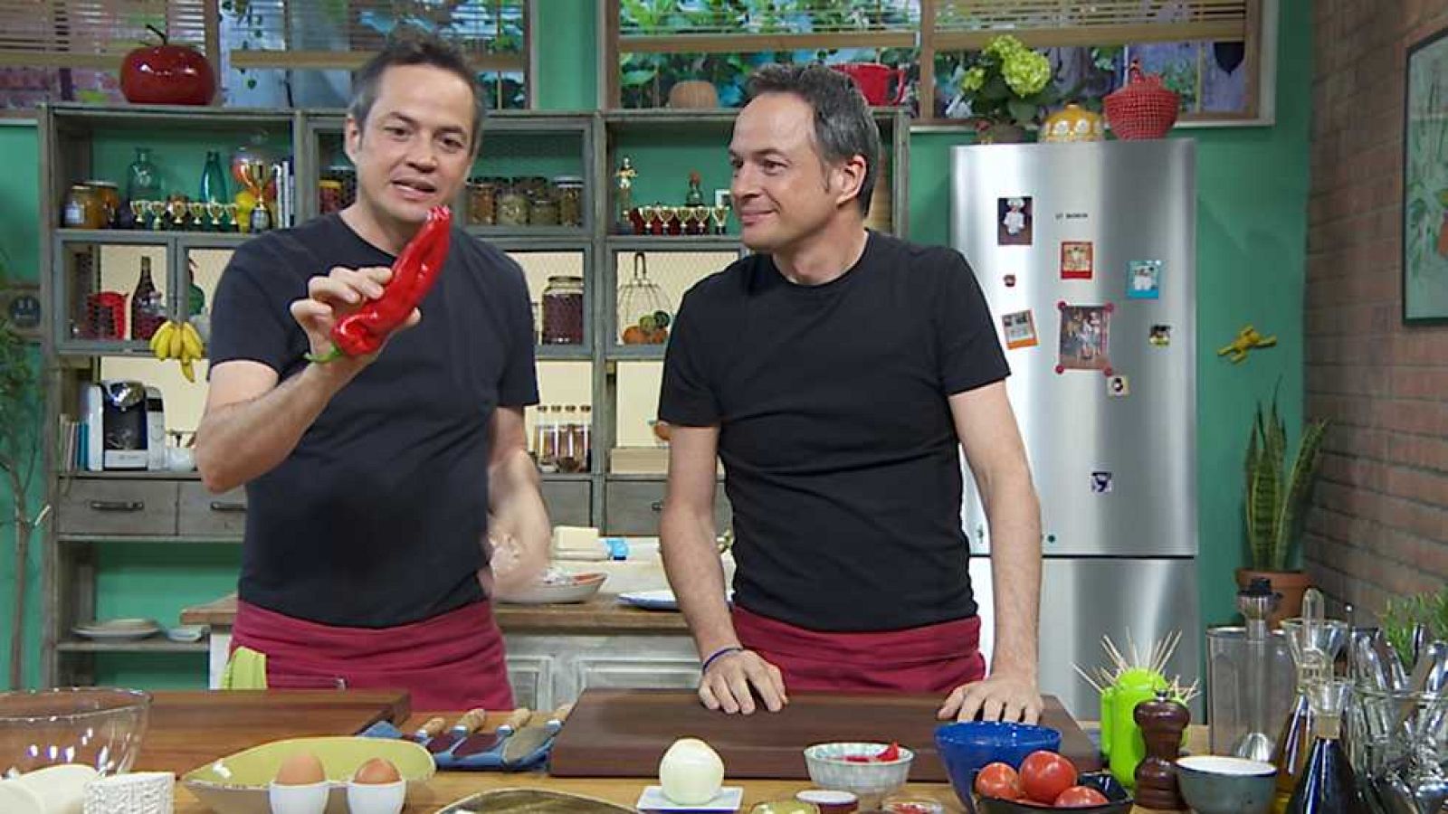 Torres en la cocina - Pimientos con queso y arroz con boquerones - ver ahora