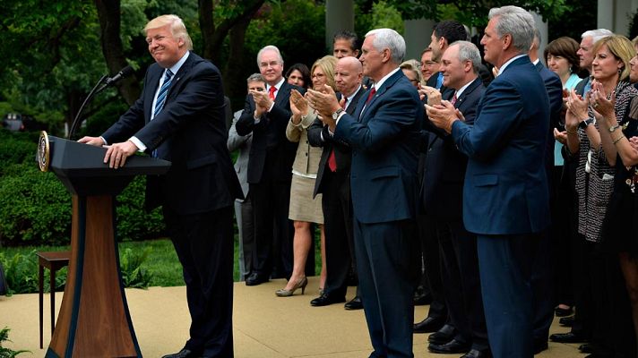 Telediario 1 - La contrarreforma sanitaria de Trump es aprobada en la Cámara de Representantes