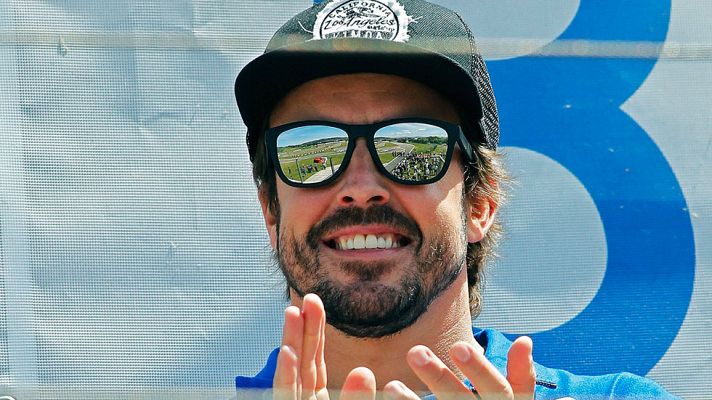 Telediario 1 - Fernando Alonso se relaja en casa antes del GP de España