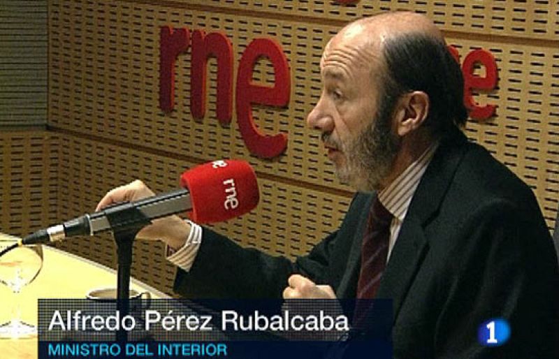 Rubalcaba asegura que D3M y Askatasuna son intentos de Batasuna de colarse en la política | Ver