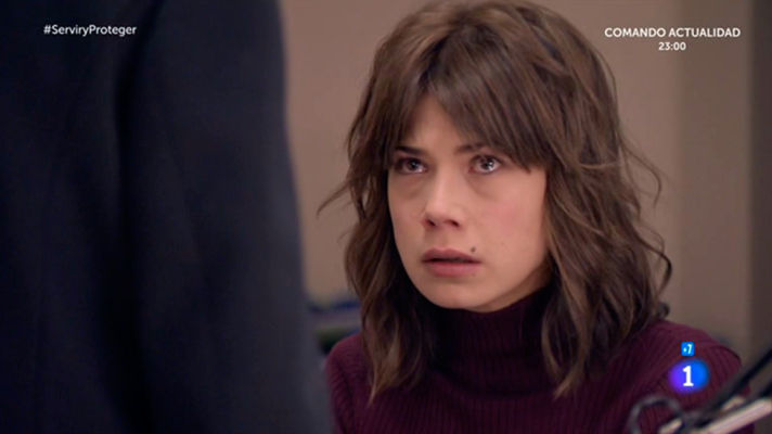 Servir y proteger - Alicia ve a su madre en alucinaciones