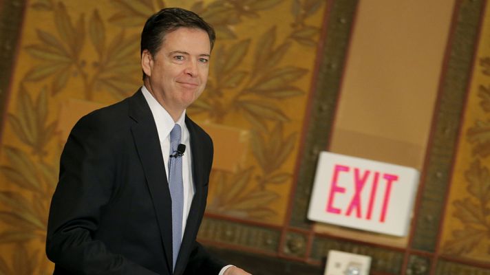Telediario 1 - El Comité de Inteligencia del Senado de EE.UU. invita a declarar al ex director del FBI, James Comey