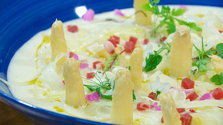 RTVE Cocina - Ensalada de espárragos blancos