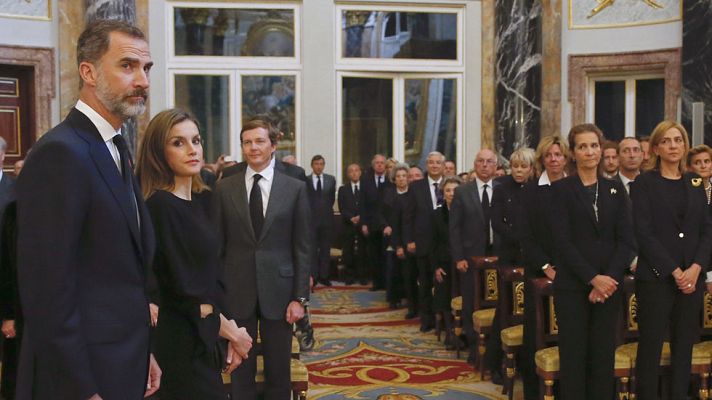 Telediario 1 - La infanta Cristina coincide por primera vez en público con el rey Felipe VI tras su absolución en el 'caso Nóos'