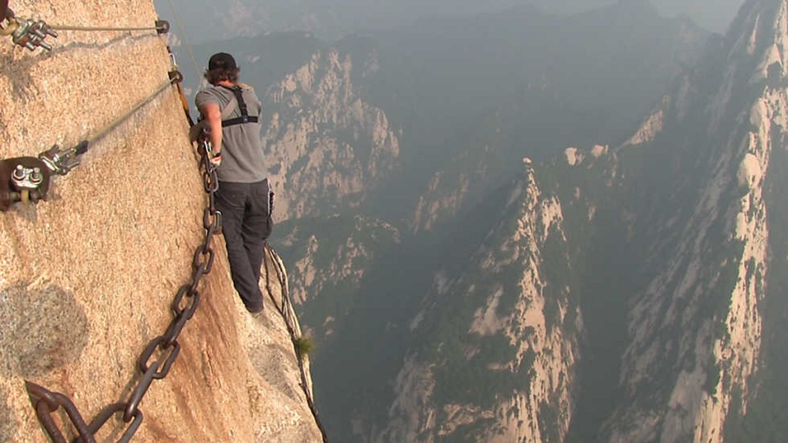 Grandes documentales - Pacífico: La ruta de las montañas sagradas - ver ahora