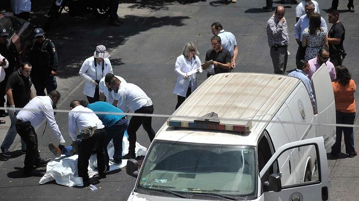 Telediario 1 - Asesinan a tiros al periodista mexicano Javier Valdez