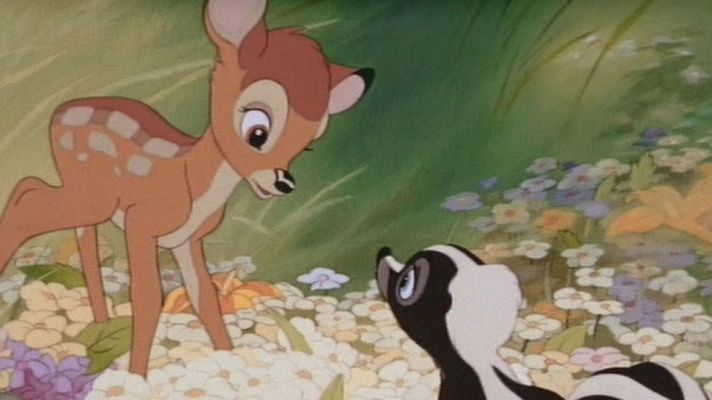 Telediario 1 - Se cumplen 75 años del estreno de 'Bambi' y sus voces originales le han rendido homenaje en Hollywood.