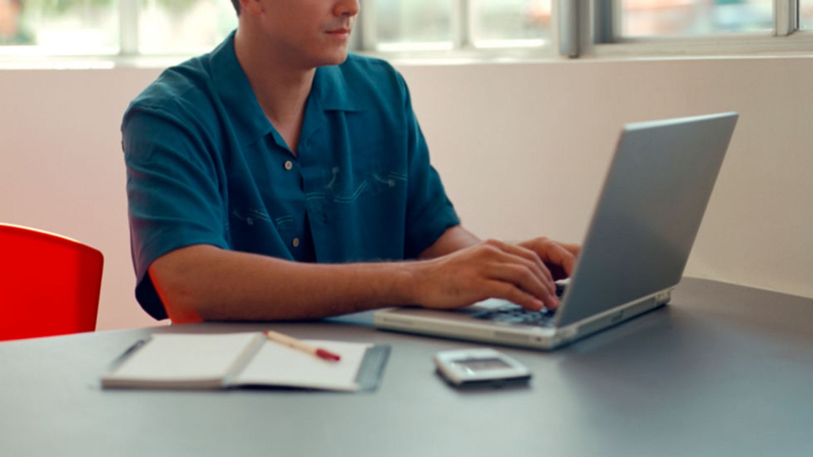 Se celebra el Día Mundial de Internet y las personas con discapacidad aprovechan para dar a conocer sus ventajas