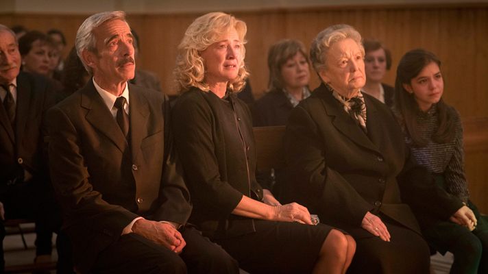 Cuéntame cómo pasó - El emotivo funeral de Miguel