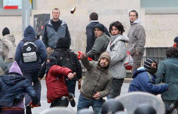  - Batalla campal en Santiago