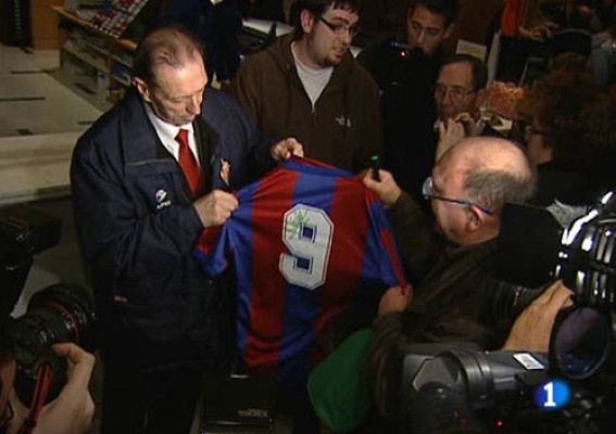  - El 'Brujo' vuelve al 'Camp Nou'