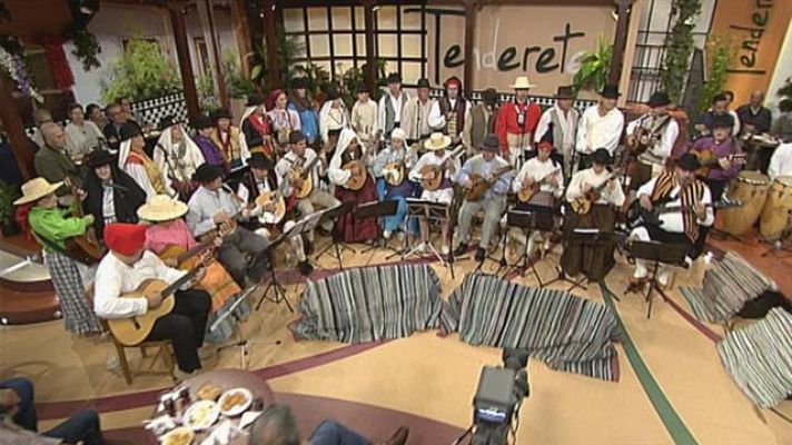 Tenderete - Tenderete - 21/05/2017 La A.F. Jardín de Corvo y el grupo Ayate, en Tenderete.