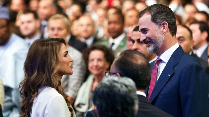 Telediario 1 - El rey apuesta por las empresas españolas en en Oriente