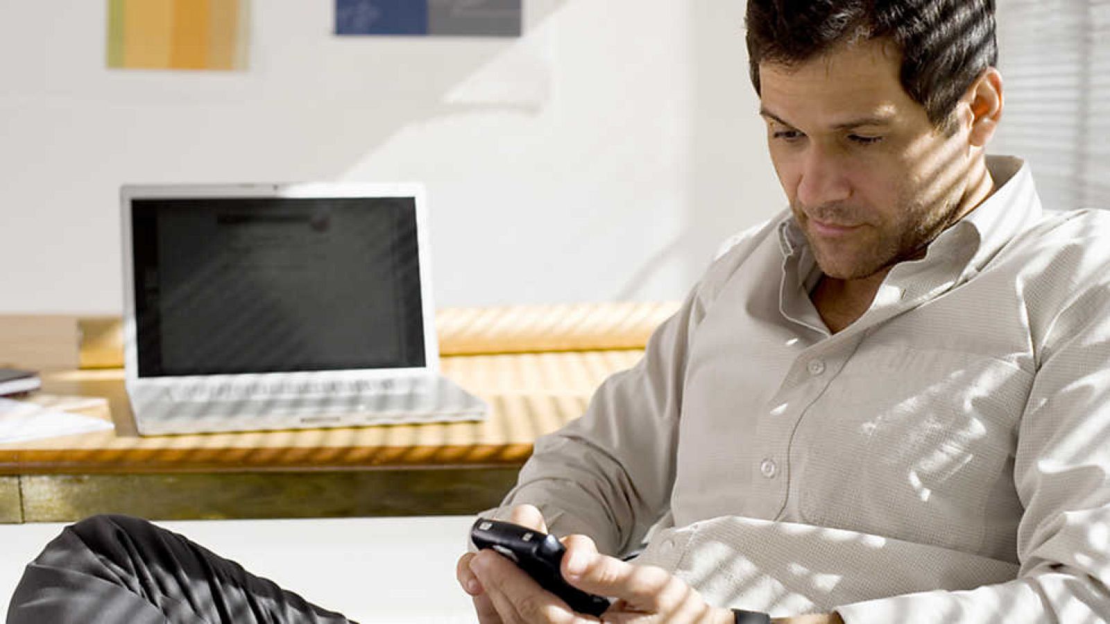 Informe Semanal - Enganchados al móvil - ver ahora