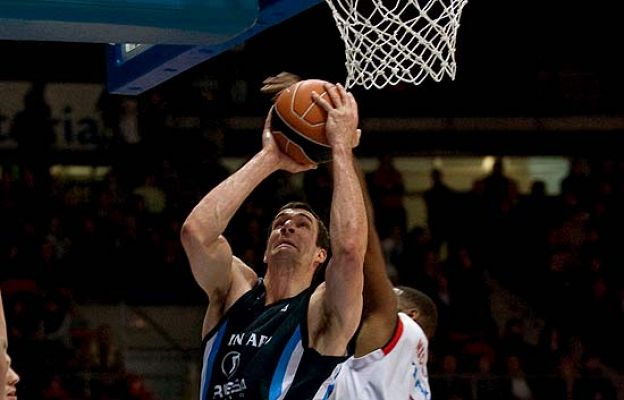 Baloncesto en RTVE - Tau Cerámica 103-83 Bruesa