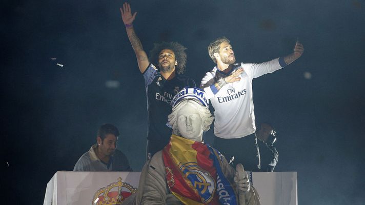Telediario 1 - El Madrid celebra en Cibeles su Liga número 33