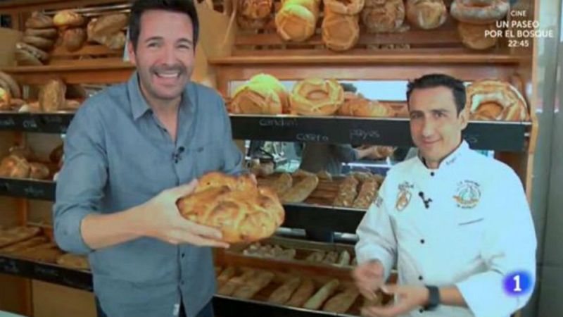 Aquí la tierra - Pan revolcón