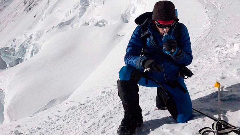 Kilian Jornet corona el Everest de una tirada sin oxígeno ni cuerdas fijas | Ver