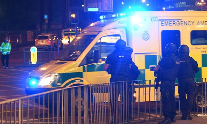 Al menos 19 muertos y 59 heridos por una explosión tras un concierto en Manchester | Ver