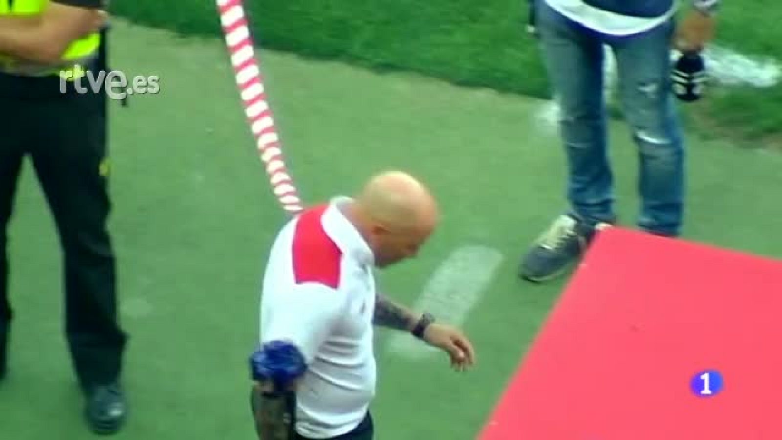 Los equipos andaluces, tras la Liga, comienzan a buscar fichajes en el mercado. | Ver