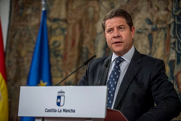 Telediario 1 - Susana Díaz y los barones del PSOE que la apoyaron se refugian en sus territorios