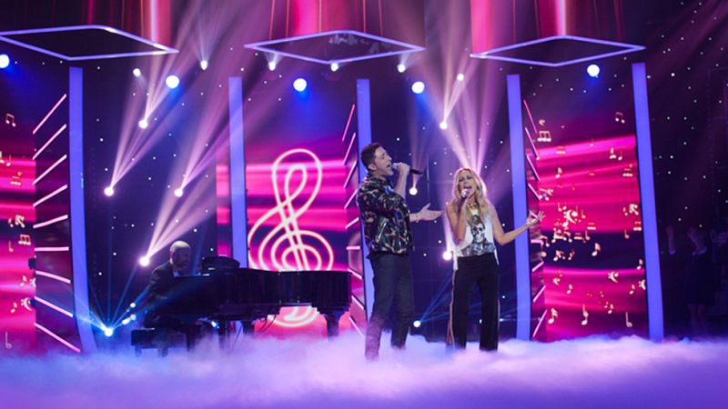 Fantastic Duo - Marta S�nchez y Eduardo Fasanar arrasan con "Vivo por ella"