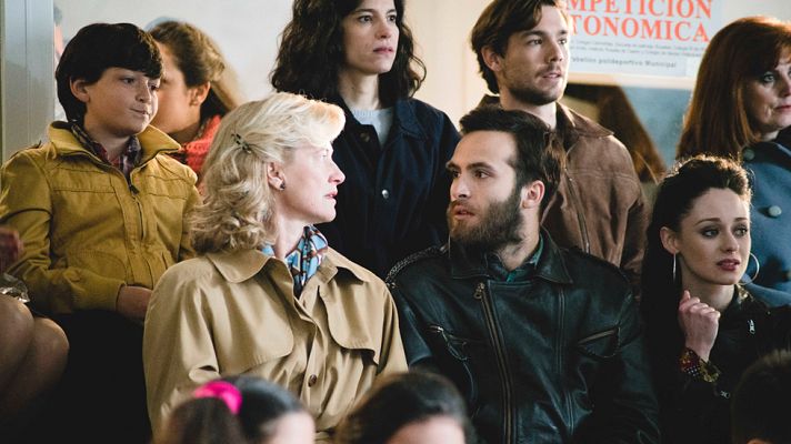 Cuéntame cómo pasó - Karina muy preocupada por lo que pensará Mercedes