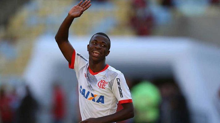 Telediario 1 - Vinicius será jugador del Real Madrid a partir de julio de 2018