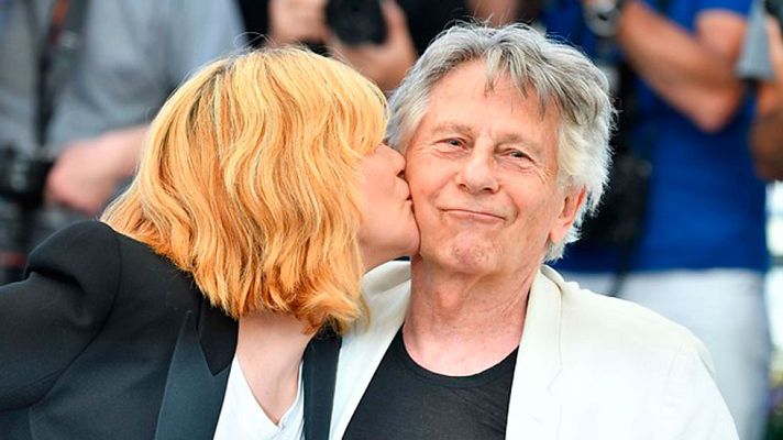 Telediario 1 - Polanski convence en Cannes con 'D'après une histoire vraie'