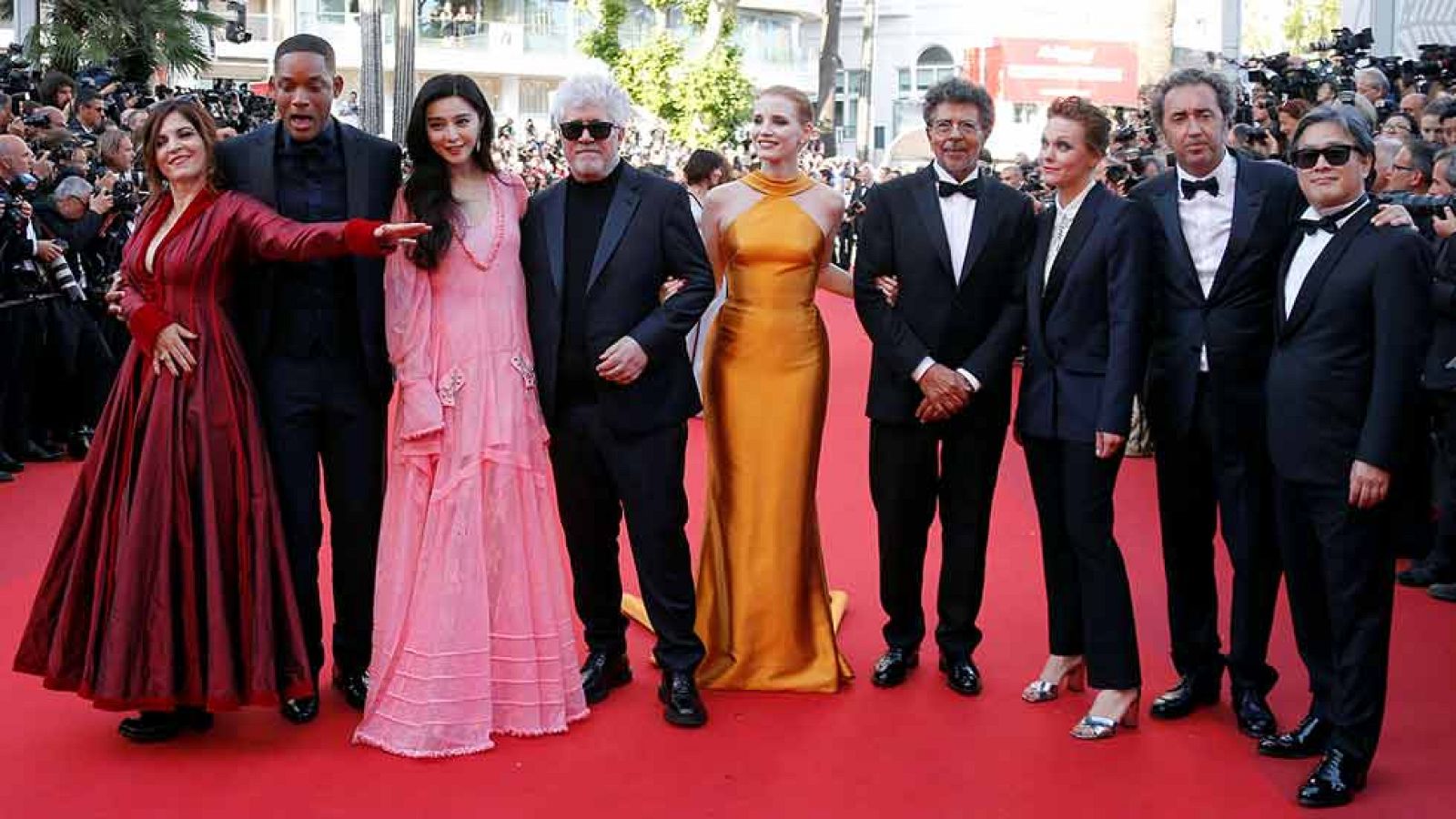 Almodóvar anuncia este domingo la Palma de Oro del 70 Festival de Cannes - Informativo 24h | Ver