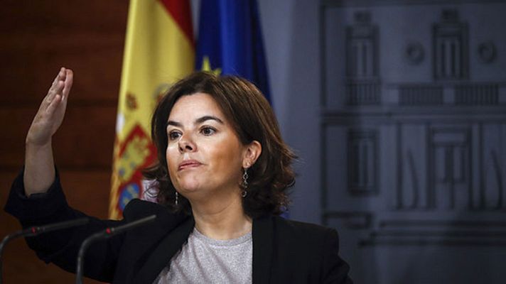  - Sáenz de Santamaría insiste a Puigdemont: 'el referéndum independentista es innegociable'