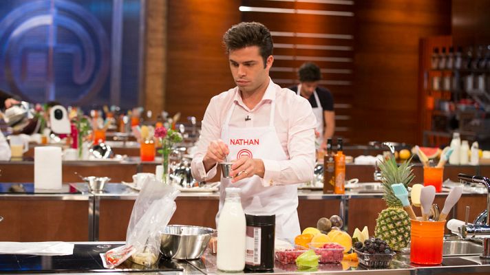 MasterChef - MasterChef 5 - Nathan le roba el café a Laila