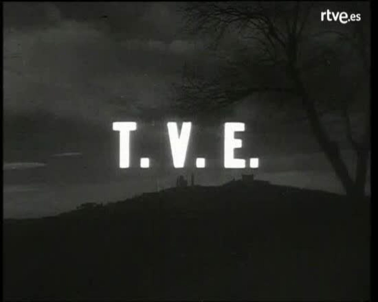 Arriba l'antena a la Torres de les Aigües del Tibidabo