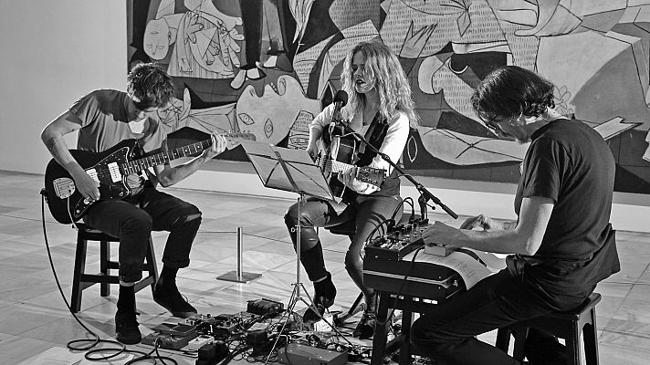 Suena Guernica - Suena Guernica - C. Rosenvinge, 'La victoria de Guernica'